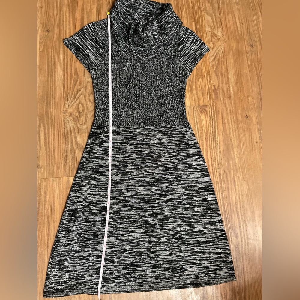 Calvin Klein sweater dress - Picture 3 of 3